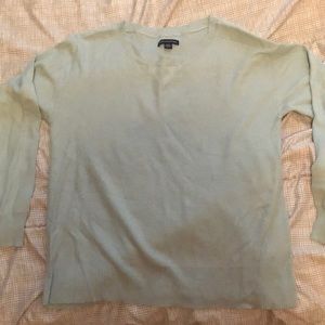 American Eagle crewneck sweater